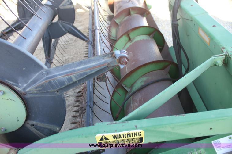 image for item G4453 John Deere 215 14' platform