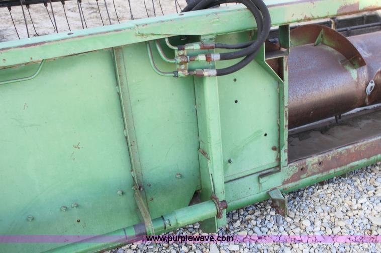 image for item G4453 John Deere 215 14' platform