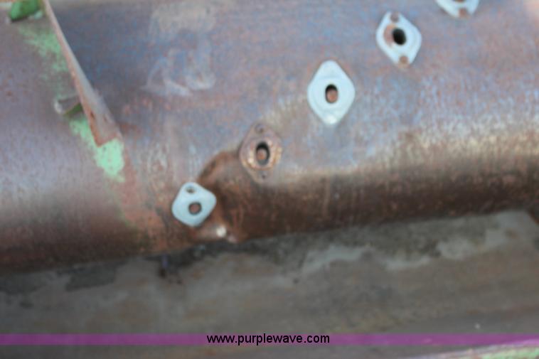 image for item G4453 John Deere 215 14' platform