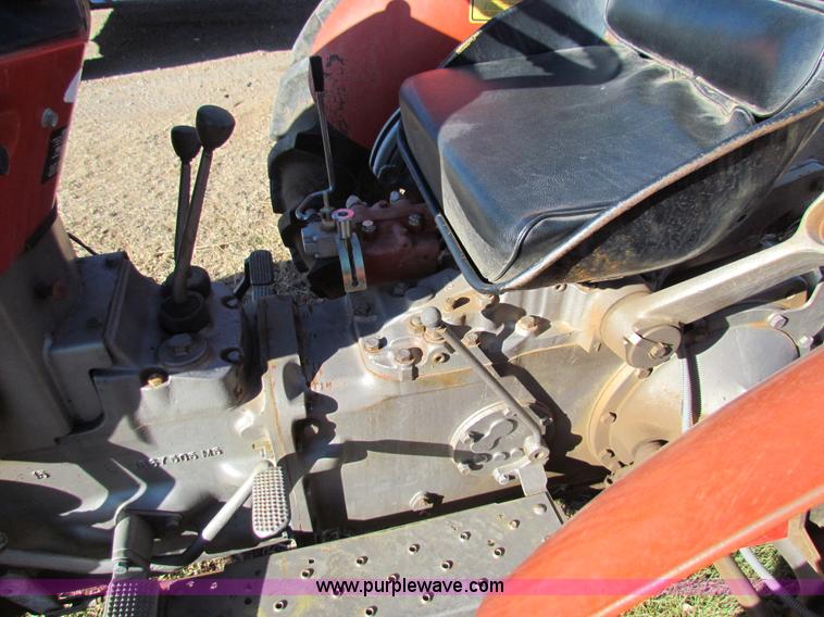 image for item G4460 1982 Massey-Ferguson 230 tractor