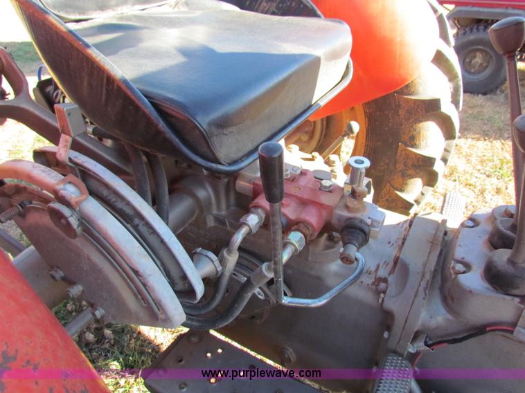 image for item G4460 1982 Massey-Ferguson 230 tractor