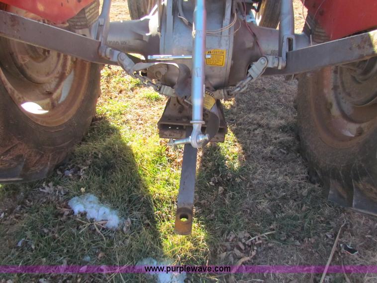 image for item G4460 1982 Massey-Ferguson 230 tractor