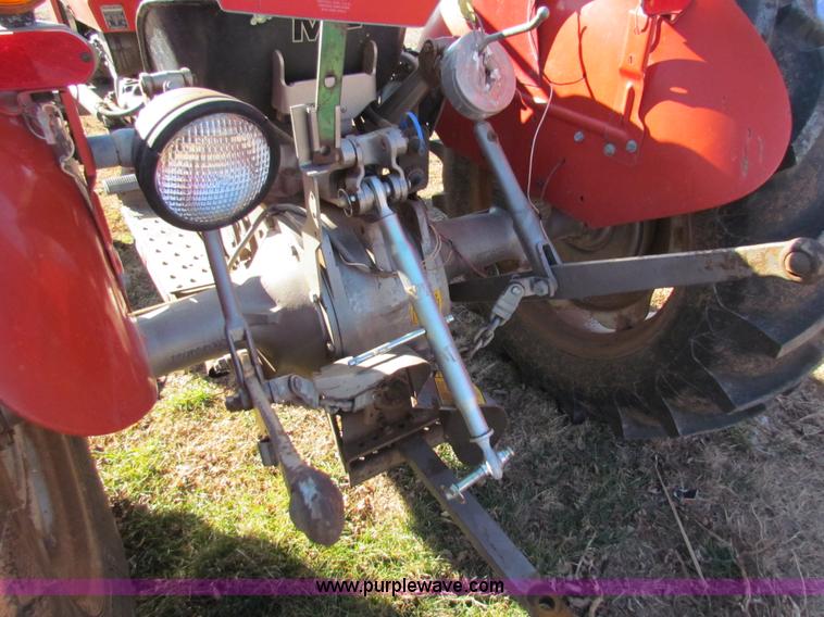 image for item G4460 1982 Massey-Ferguson 230 tractor