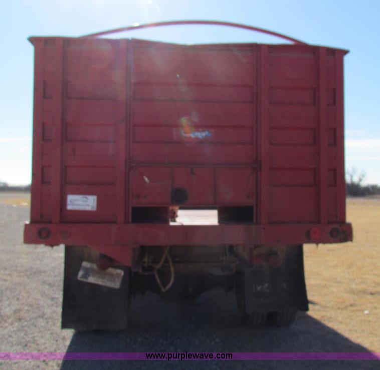 image for item G4461 1976 Chevrolet C65 grain truck