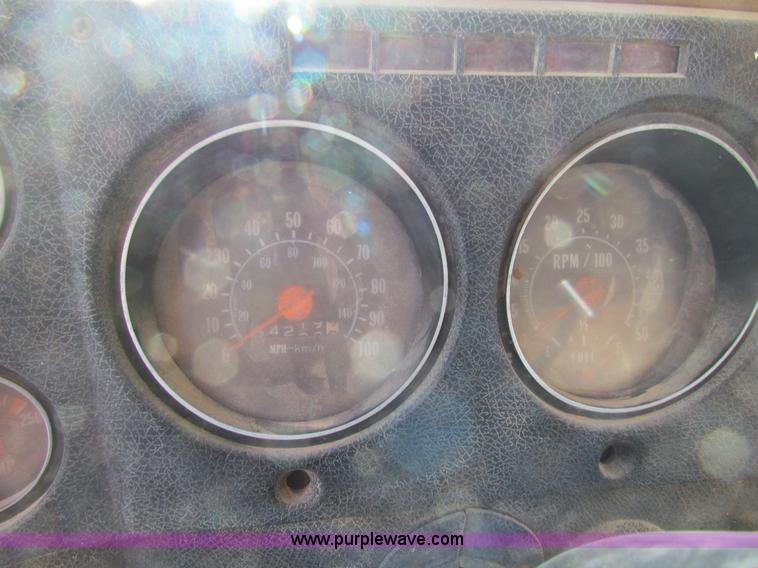 image for item G4461 1976 Chevrolet C65 grain truck