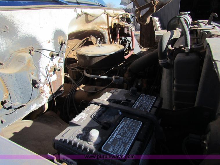 image for item G4461 1976 Chevrolet C65 grain truck