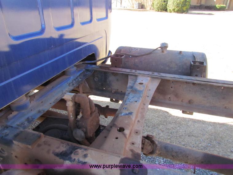 image for item G4461 1976 Chevrolet C65 grain truck