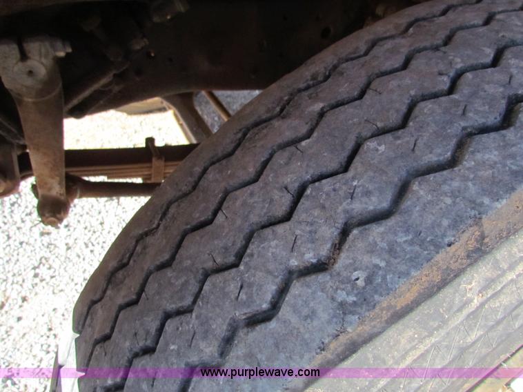 image for item G4461 1976 Chevrolet C65 grain truck