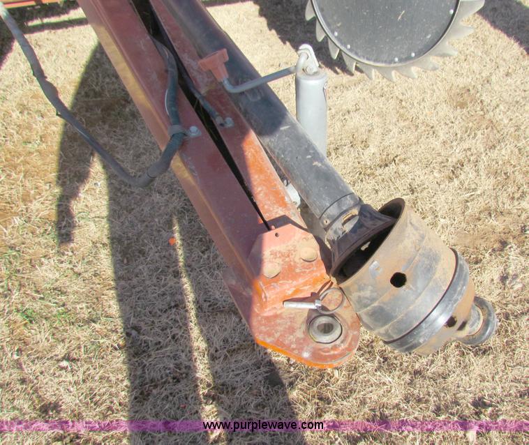 image for item G4463 Hesston 565A round baler