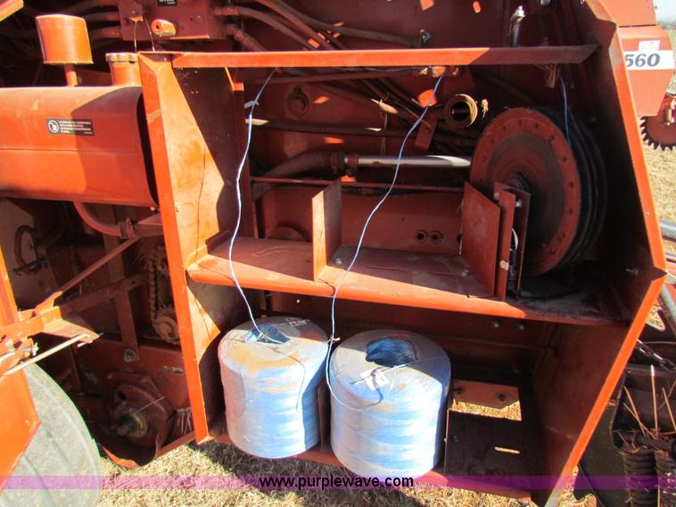 image for item G4463 Hesston 565A round baler