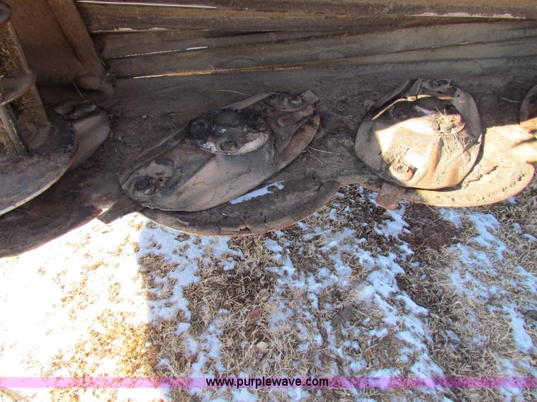 image for item G4469 Hesston 1340 rotary disc bine swather