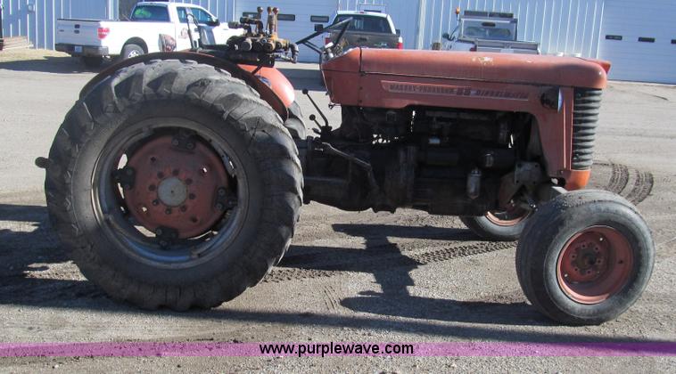 image for item G9647 1965 Massey-Ferguson 65 tractor