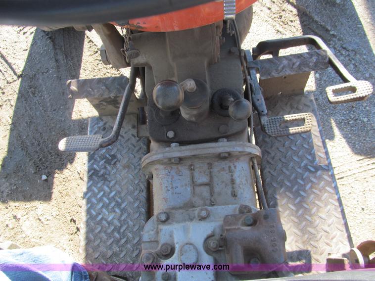 image for item G9647 1965 Massey-Ferguson 65 tractor