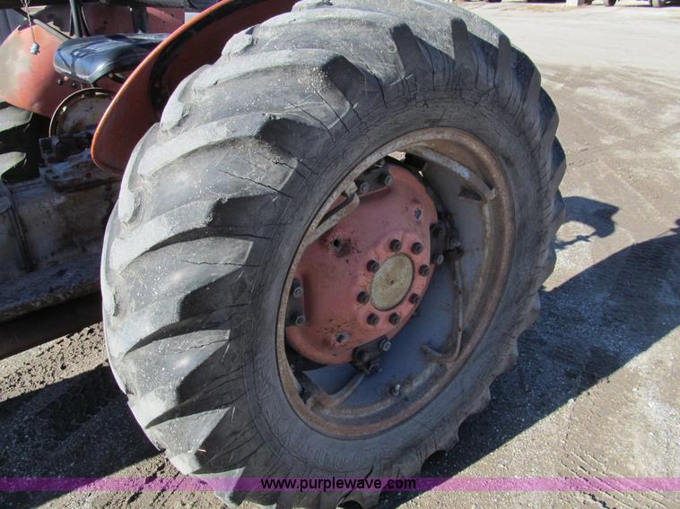 image for item G9647 1965 Massey-Ferguson 65 tractor