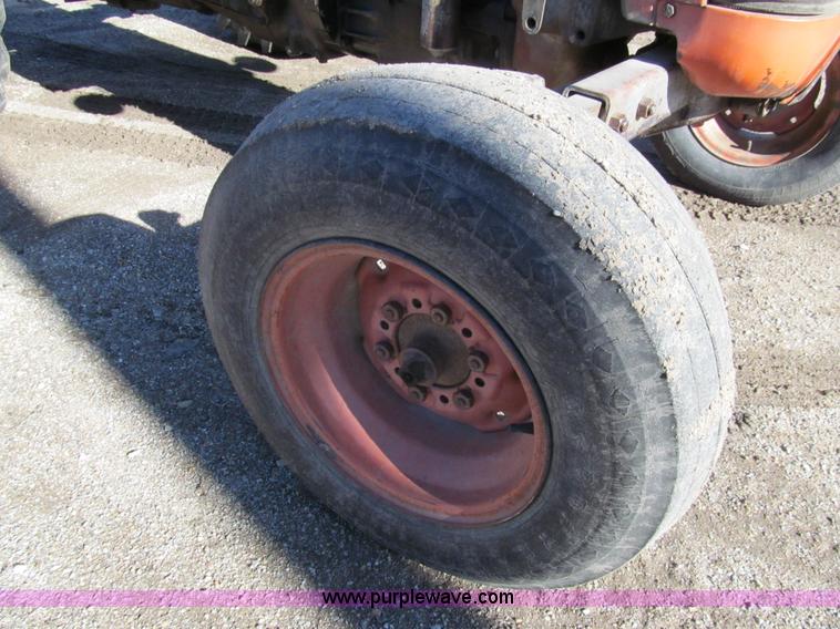 image for item G9647 1965 Massey-Ferguson 65 tractor