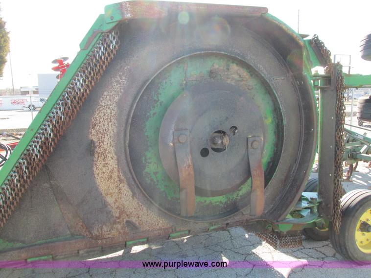 image for item H3827 2009 John Deere CX15 batwing mower