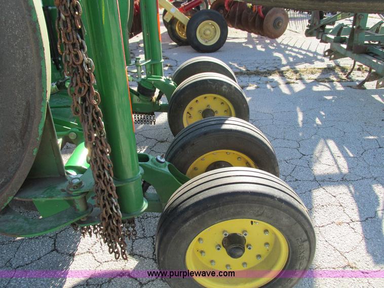 image for item H3827 2009 John Deere CX15 batwing mower