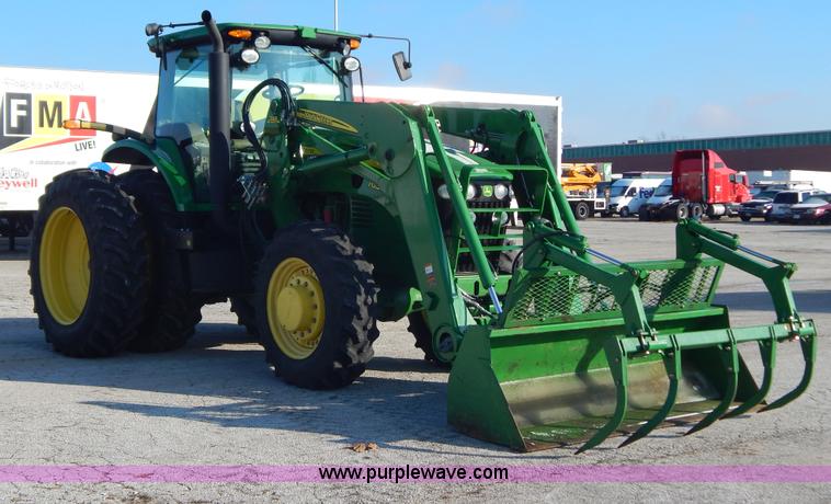 image for item H3832 2009 John Deere 7630 MFWD tractor