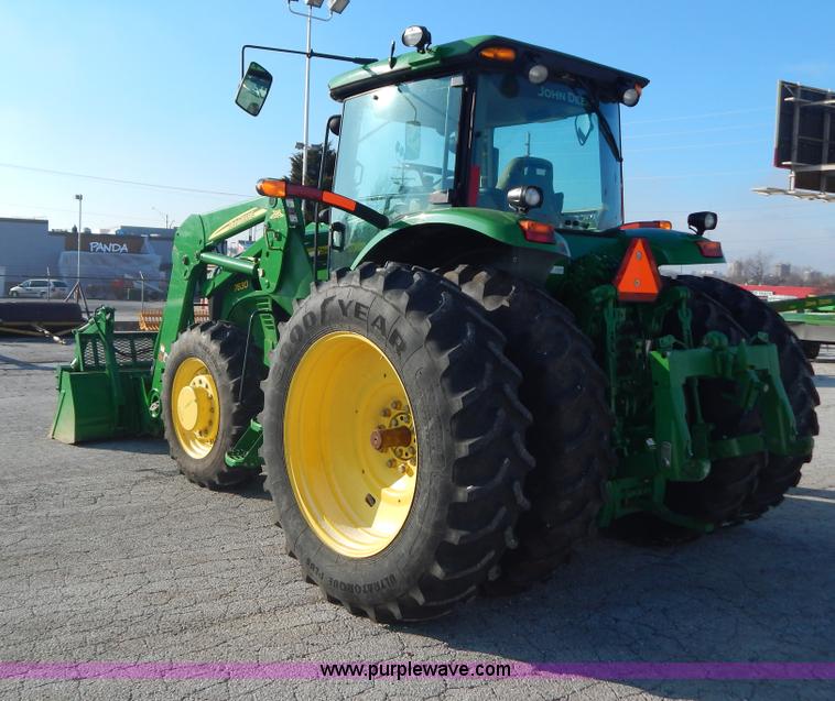 image for item H3832 2009 John Deere 7630 MFWD tractor