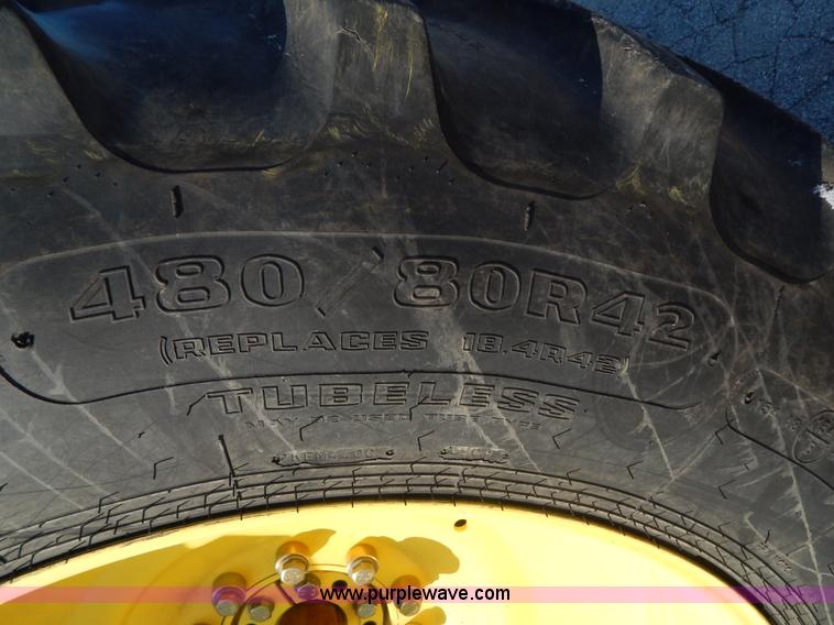 image for item H3832 2009 John Deere 7630 MFWD tractor