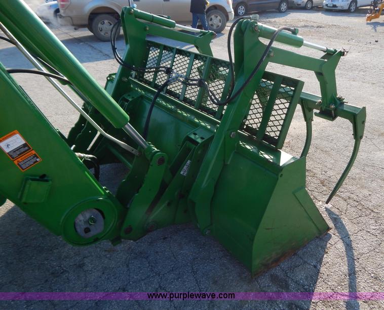 image for item H3832 2009 John Deere 7630 MFWD tractor