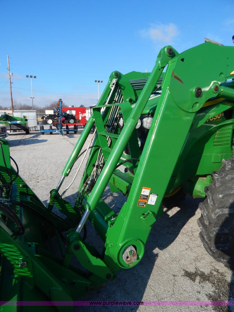 image for item H3832 2009 John Deere 7630 MFWD tractor