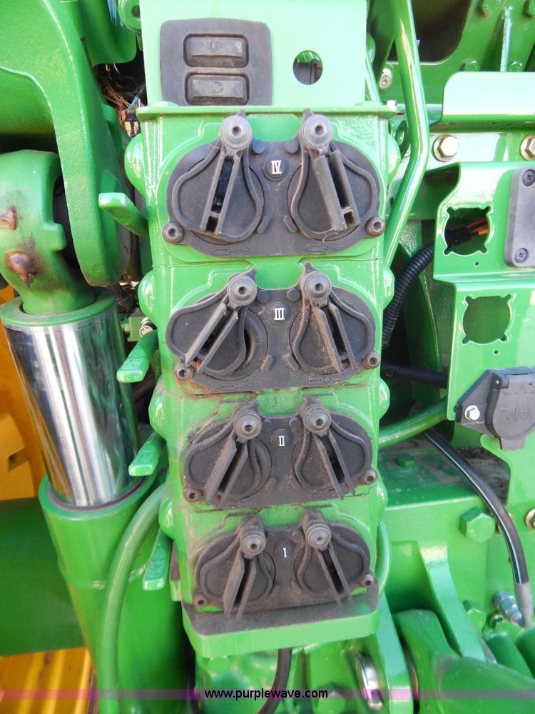 image for item H3832 2009 John Deere 7630 MFWD tractor