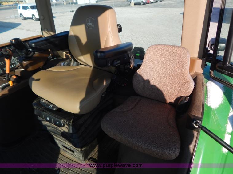 image for item H3832 2009 John Deere 7630 MFWD tractor