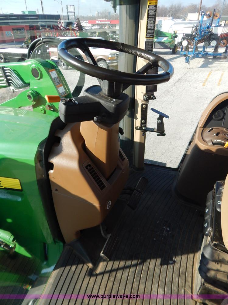 image for item H3832 2009 John Deere 7630 MFWD tractor