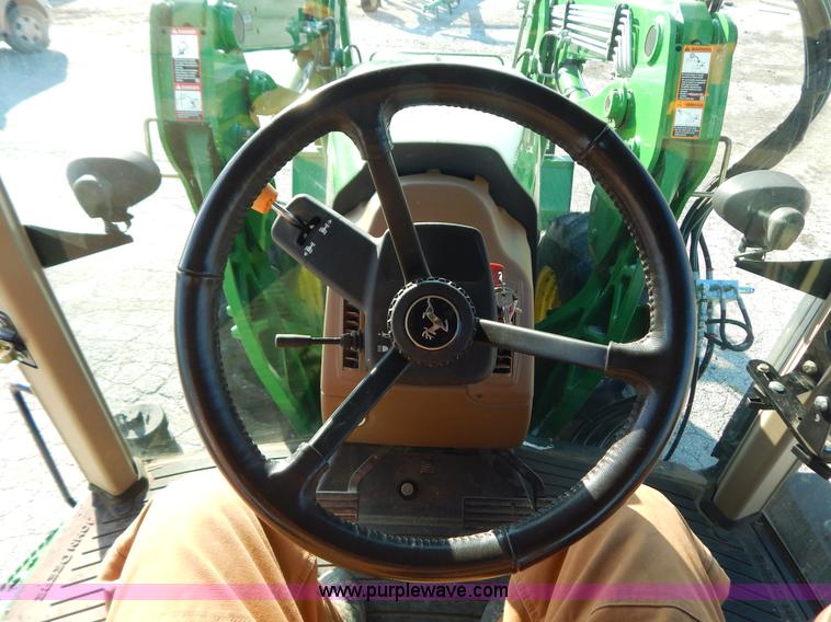 image for item H3832 2009 John Deere 7630 MFWD tractor