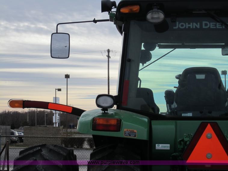 image for item H3832 2009 John Deere 7630 MFWD tractor