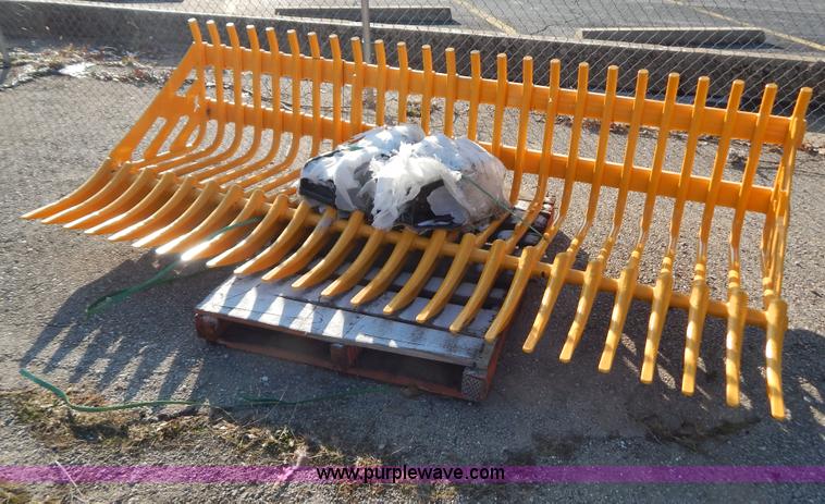 image for item H3833 2012 S Houle rock bucket