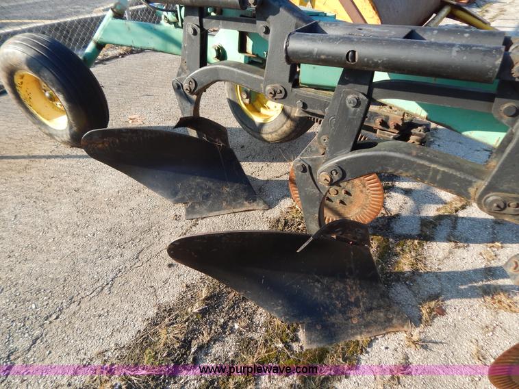 image for item H3835 John Deere 2800 six bottom plow