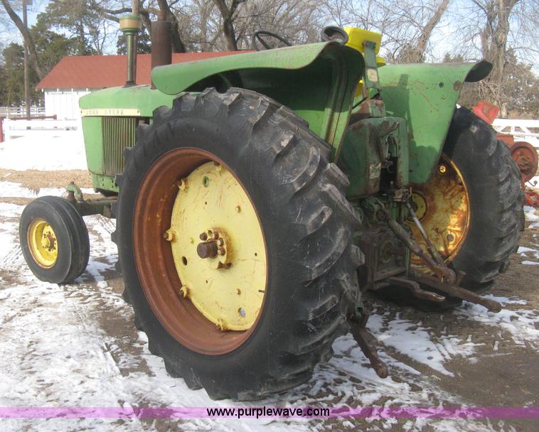 image for item I5736 1962 John Deere 3010 tractor