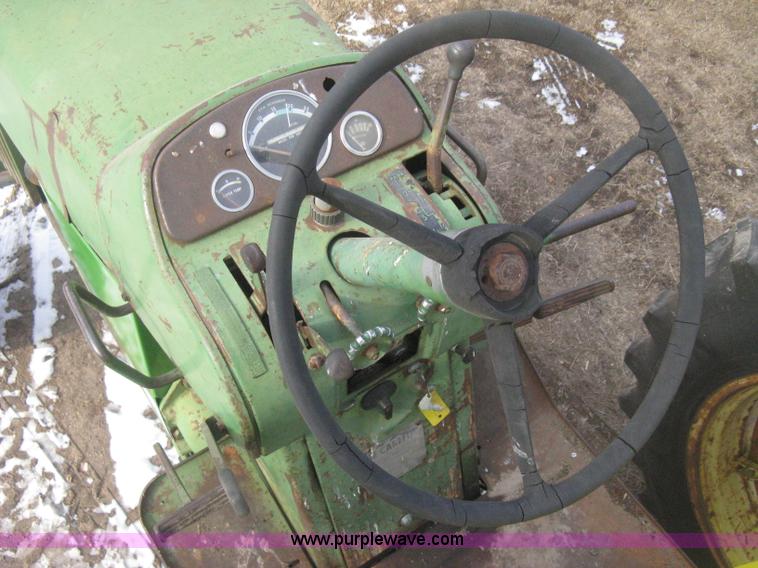 image for item I5736 1962 John Deere 3010 tractor
