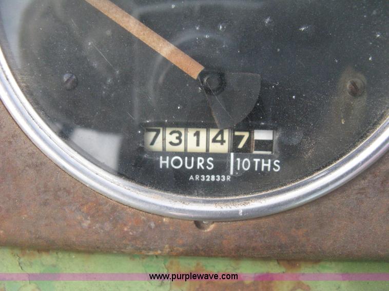 image for item I5736 1962 John Deere 3010 tractor