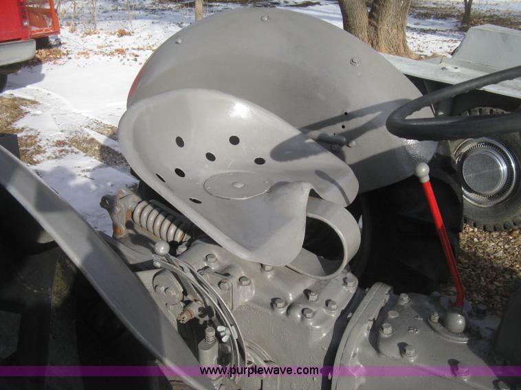 image for item I5738 1948 Ferguson TE20 tractor