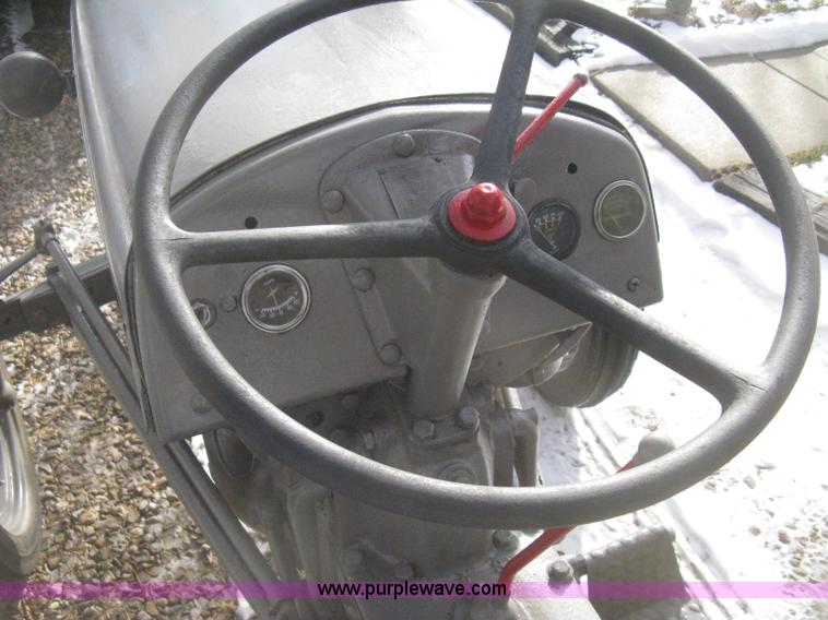 image for item I5738 1948 Ferguson TE20 tractor