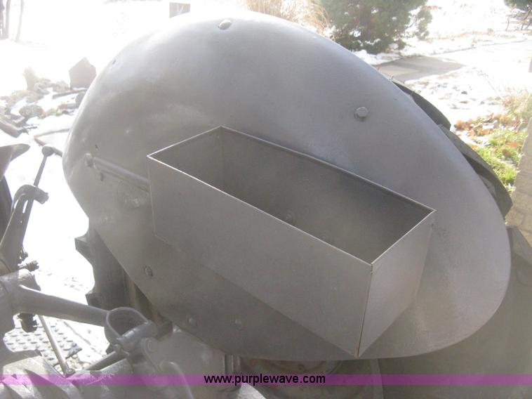 image for item I5738 1948 Ferguson TE20 tractor