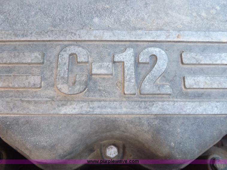 image for item I8251 2000 Peterbilt 385 semi truck