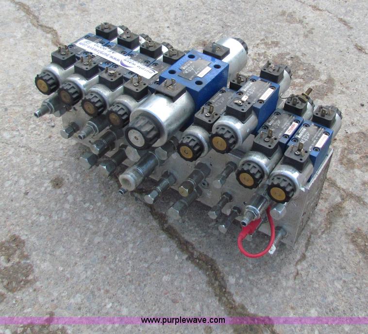 image for item AE9070 Electric over hydraulic control valve