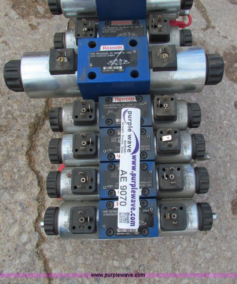 image for item AE9070 Electric over hydraulic control valve