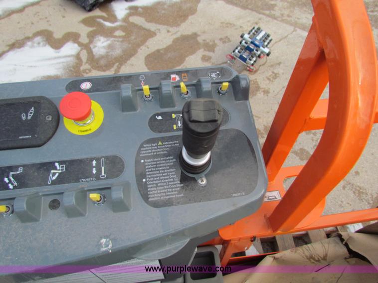 image for item AE9071 JLG basket