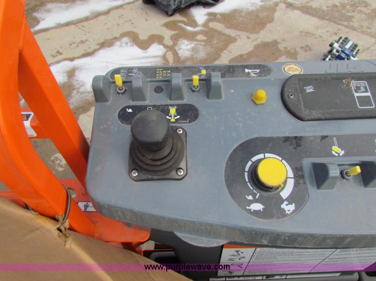 image for item AE9071 JLG basket