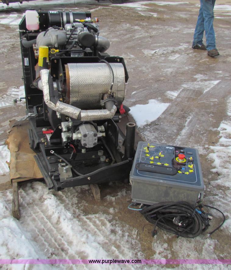 image for item AE9072 2011 GM Vortec 3.0L gas power skid