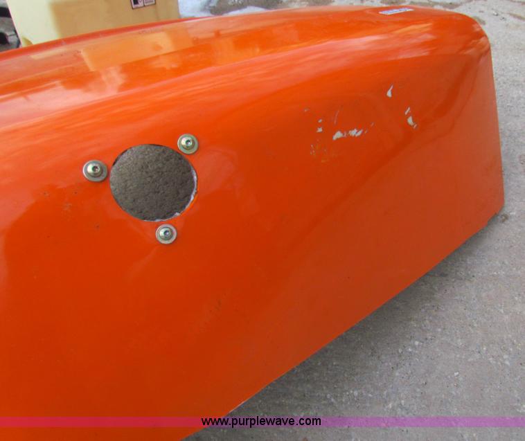 image for item AE9073 JLG 600A engine cover