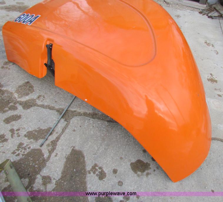 image for item AE9073 JLG 600A engine cover