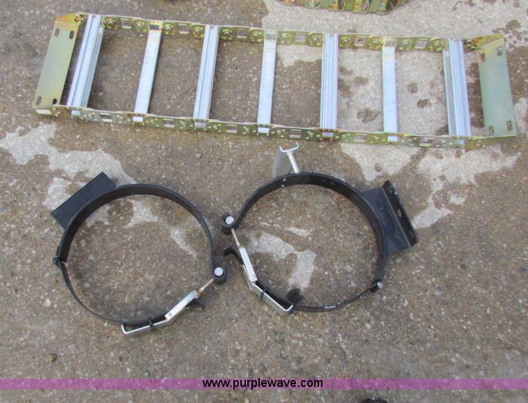 image for item AE9073 JLG 600A engine cover