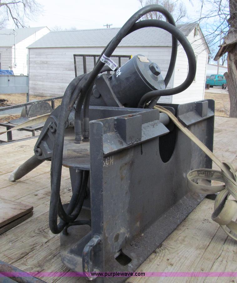 image for item AY9955 Bobcat 2500-6 hydraulic breaker