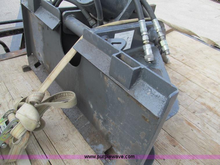 image for item AY9955 Bobcat 2500-6 hydraulic breaker